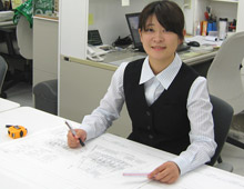 秦建設の設計士